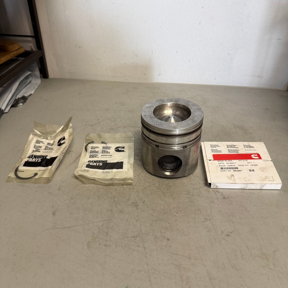 Genuine Cummins 3800781 Engine Piston Kit 5.9L 6BT Heavy Duty